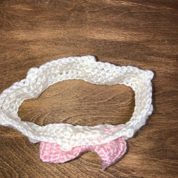 Adorable Little Girls Crochet Pink Bow Headband - Picture 2 of 3